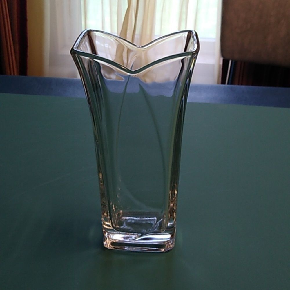 Crystal 9 inch Tulip Shaped Rim Signed Italy Heavy Cottagecore Grandmacore